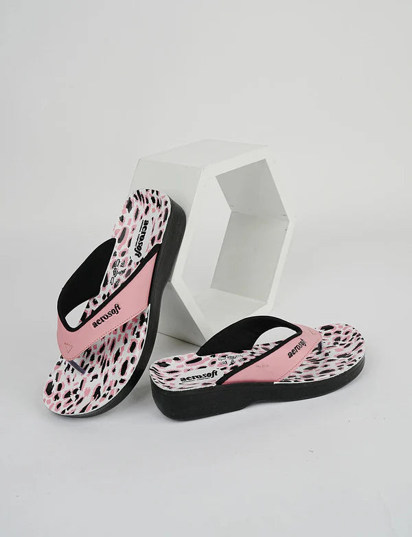 SoleCharm – Women’s Trendy Comfort Slipper
