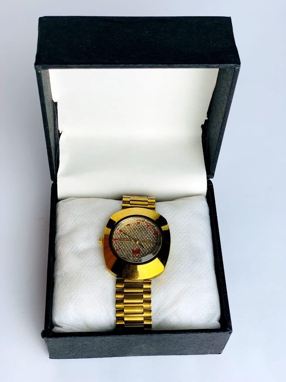 Golden Luxe – Men’s Premium Analogue Watch | StepInshoo