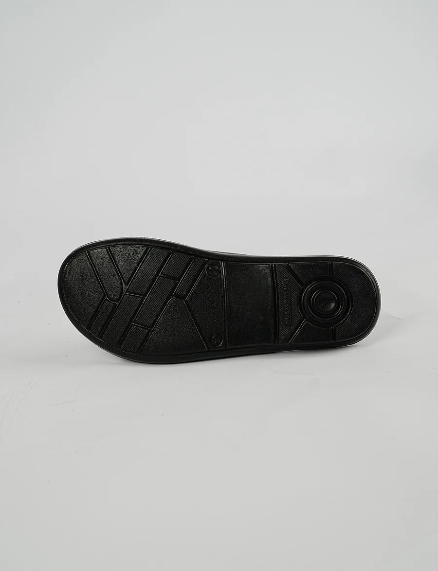 UrbanEase – Men’s All-Season Comfort Slipper
