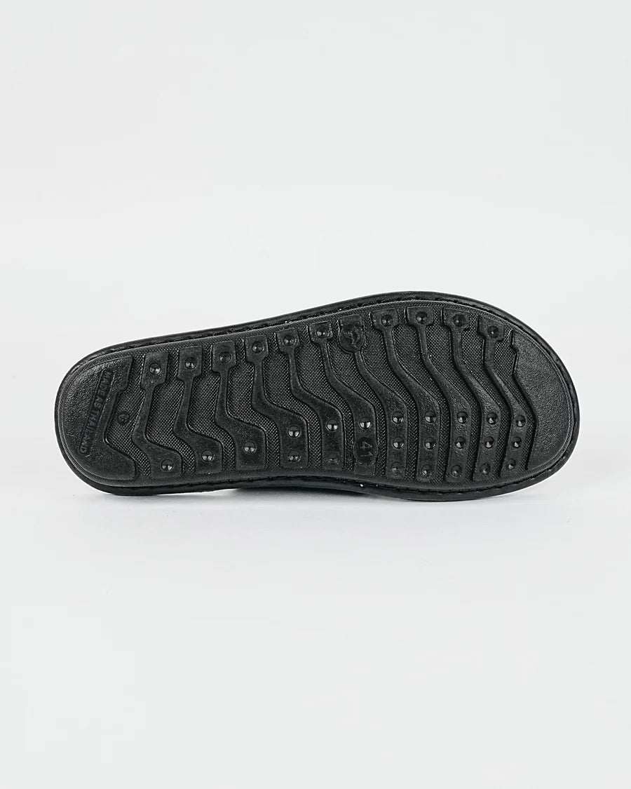 UrbanEase – Men’s Everyday Luxe Slipper