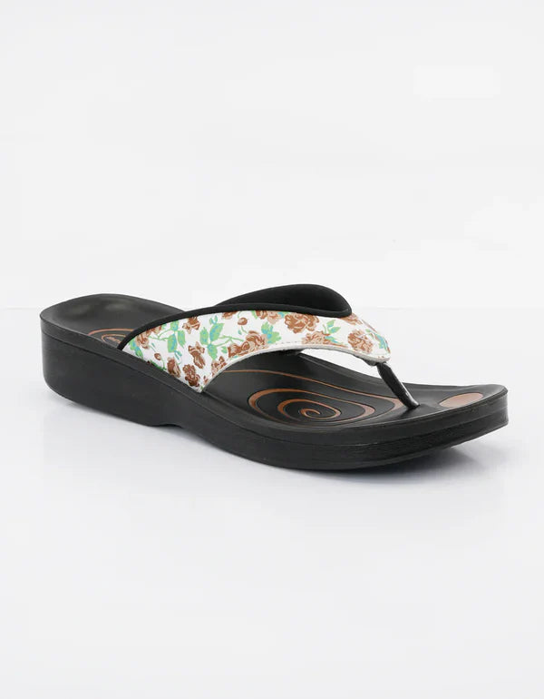 Chic Comfort – Women's Stylish Daily Wear Slipper