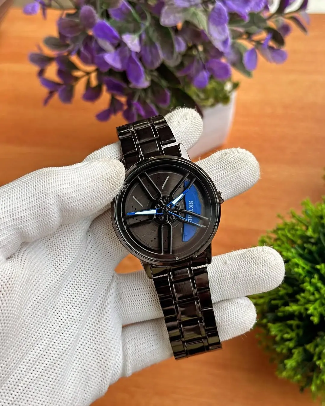 LuxeChain – Stainless Steel Multicolor Chain Watch