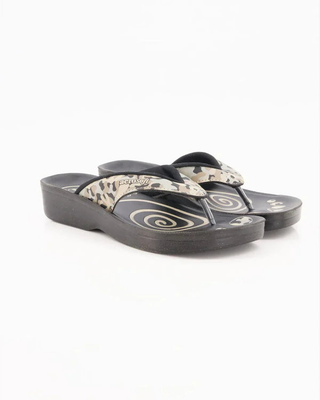 VelvetEase – Women's Chic Everyday Comfort Slipper