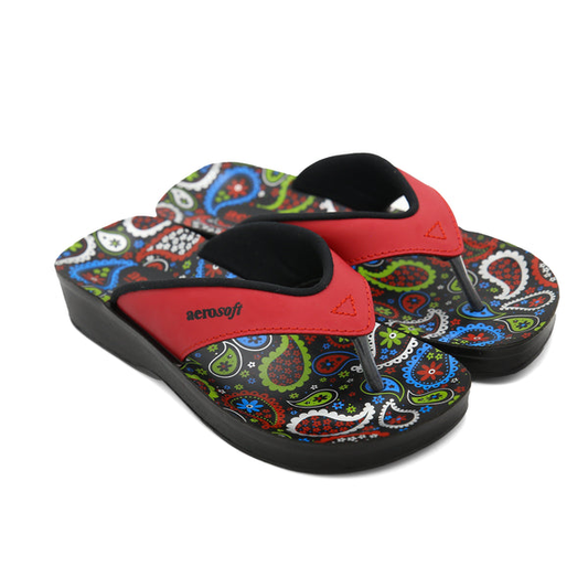 Tiny Chic – Soft & Stylish Slippers for Girls
