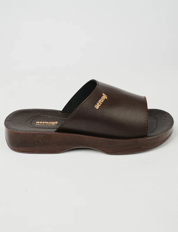 Bold Steps – Classic Men’s Daily Slippers