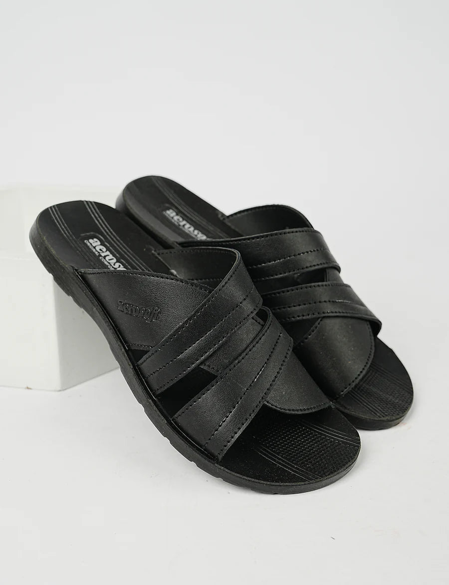 StrideMax – Premium Comfort Men’s Slipper